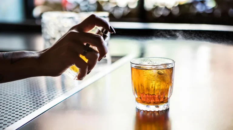 Best Bitters Sprayers for Mixology