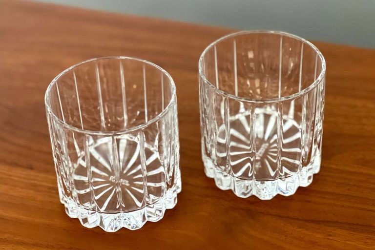 Best Crystal Glasses for Cocktail Aesthetics