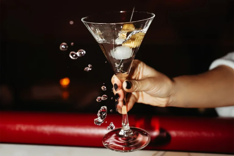 Best Martini Glasses for Home Bars